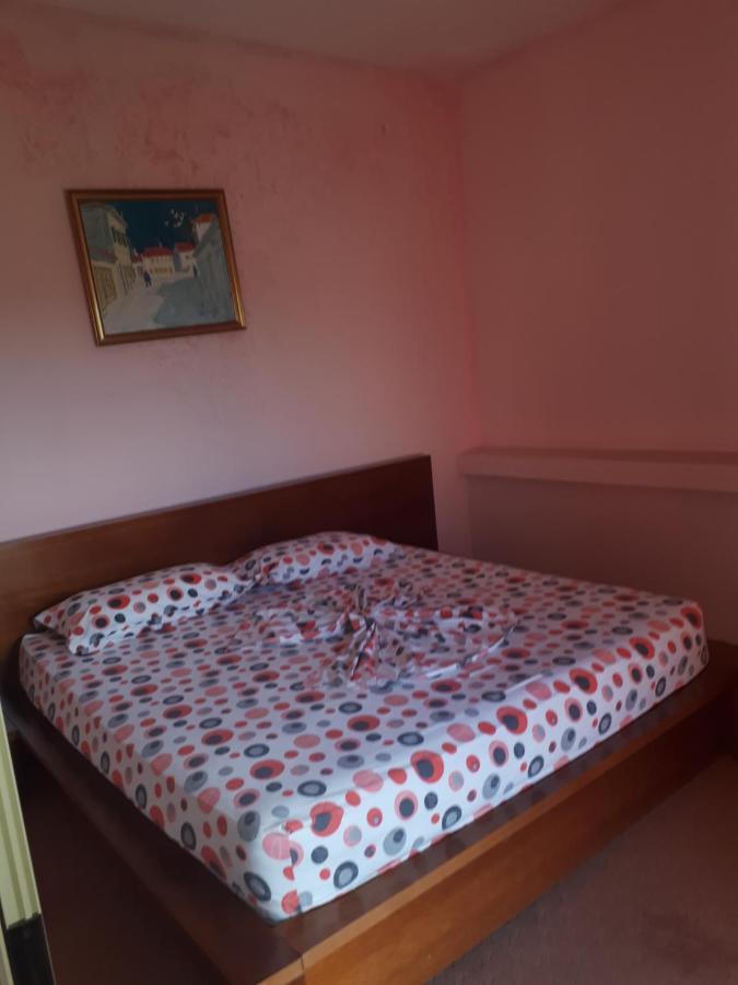 Hotel Meteor Shkodra Kültér fotó