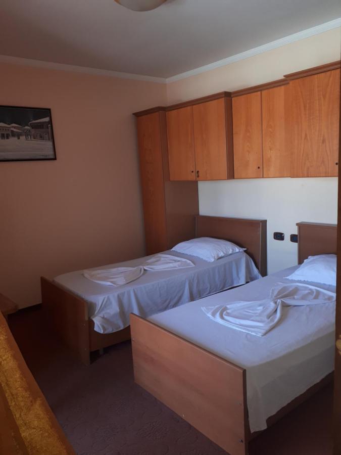 Hotel Meteor Shkodra Kültér fotó